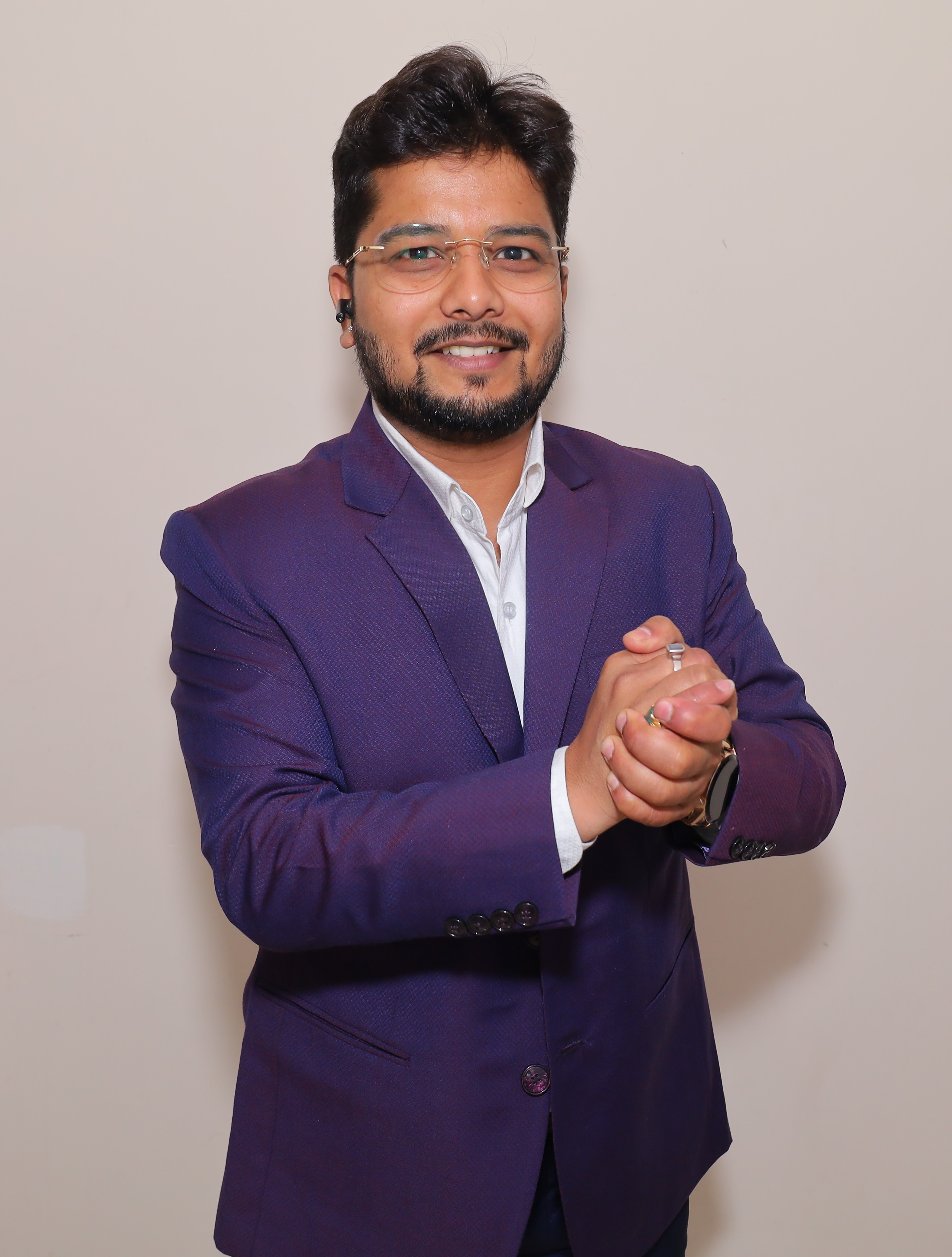 Handwriting analysis and wristwatch reading - Shivansh Dargarh